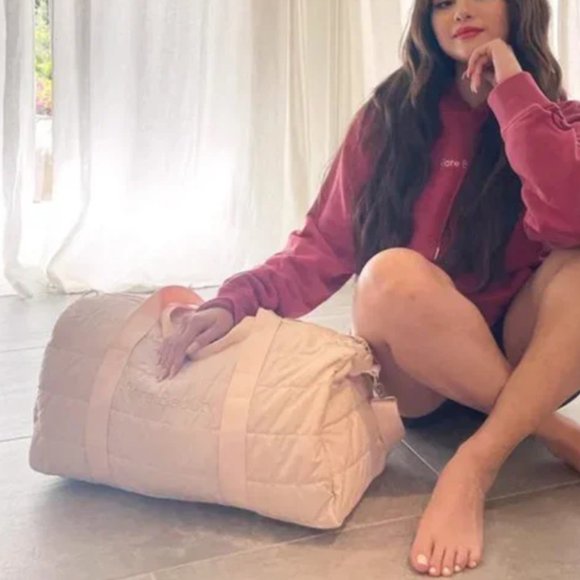 NEW Rare Beauty Puffy Weekend Duffel Bag Limited Edition Stickers Collection - Picture 2 of 4